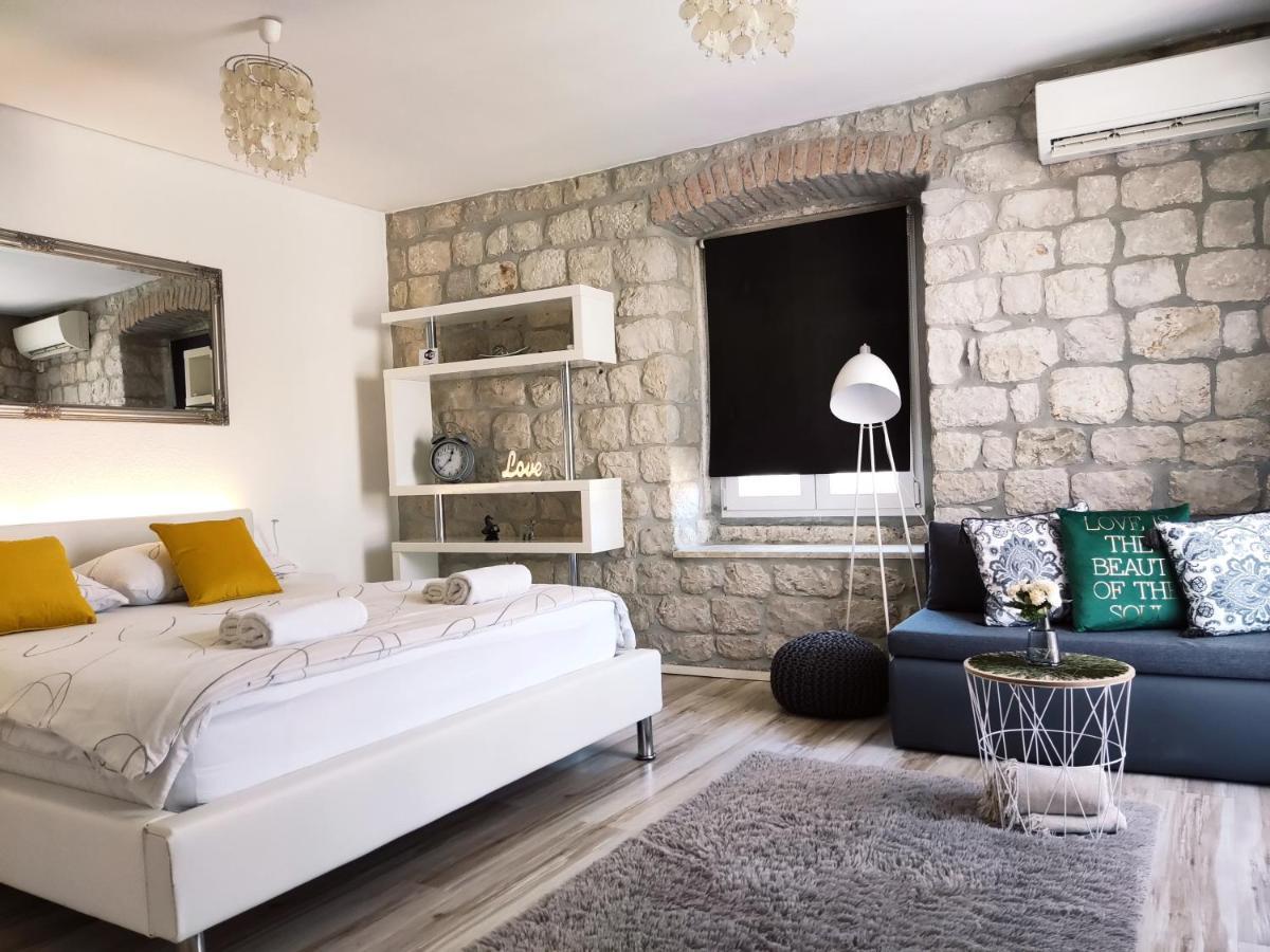 Guest House Klaudija Trogir Zewnętrze zdjęcie