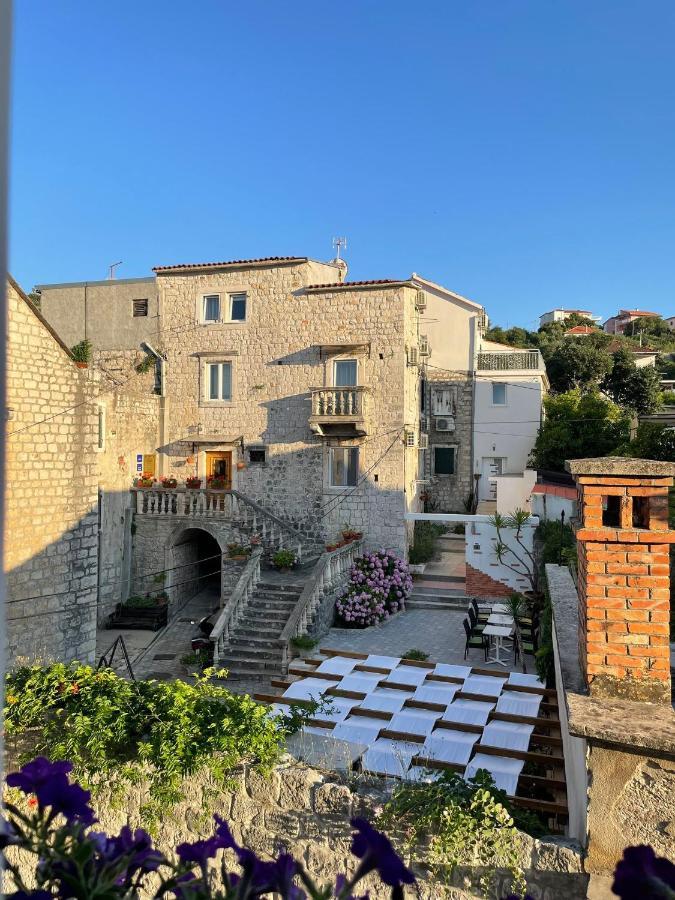 Guest House Klaudija Trogir Zewnętrze zdjęcie