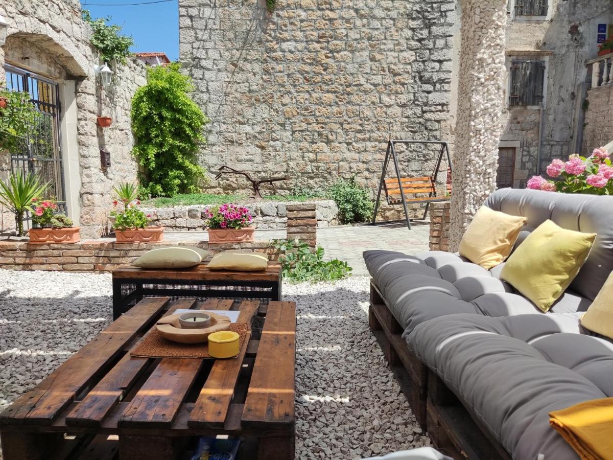Guest House Klaudija Trogir Zewnętrze zdjęcie