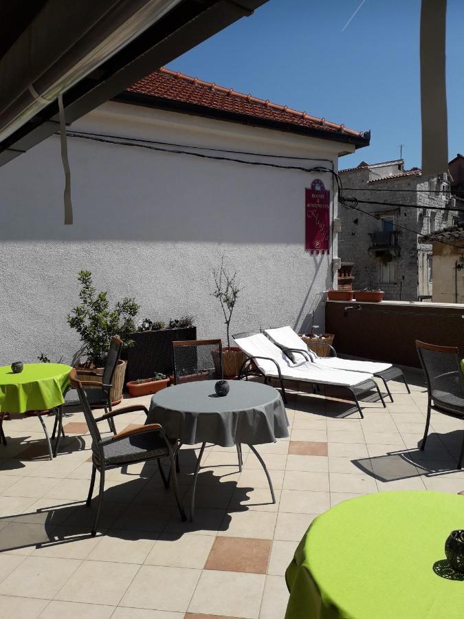 Guest House Klaudija Trogir Zewnętrze zdjęcie