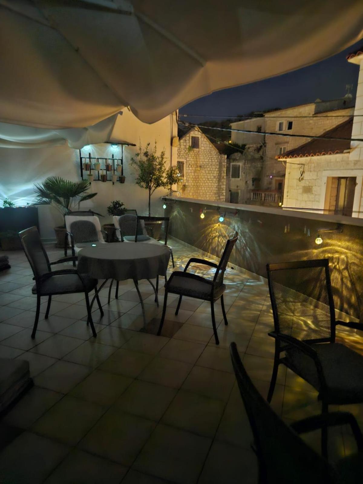 Guest House Klaudija Trogir Zewnętrze zdjęcie