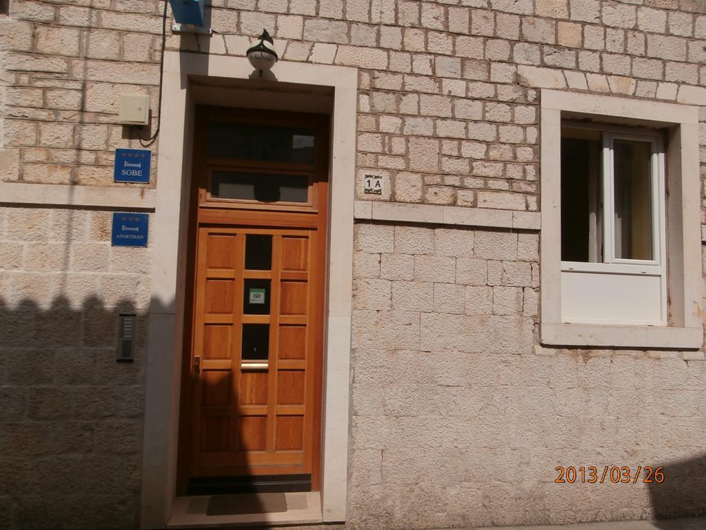 Guest House Klaudija Trogir Zewnętrze zdjęcie