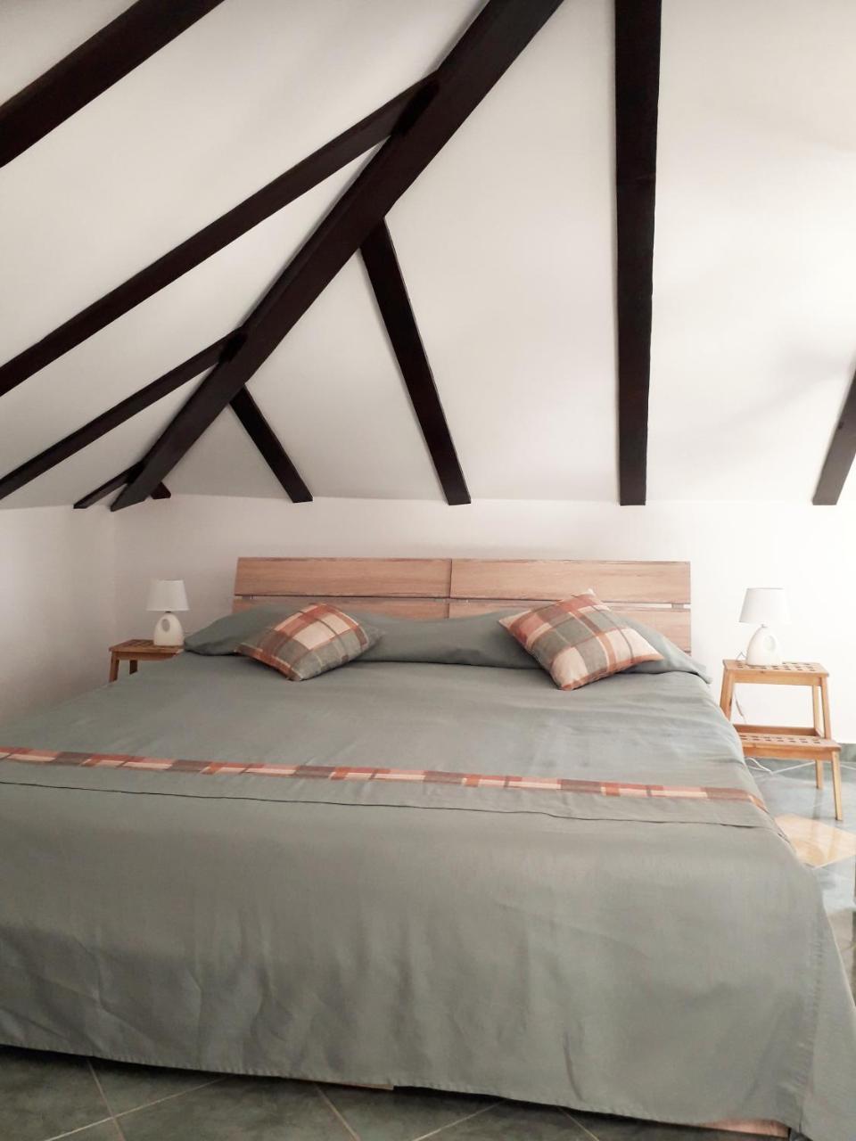 Guest House Klaudija Trogir Zewnętrze zdjęcie