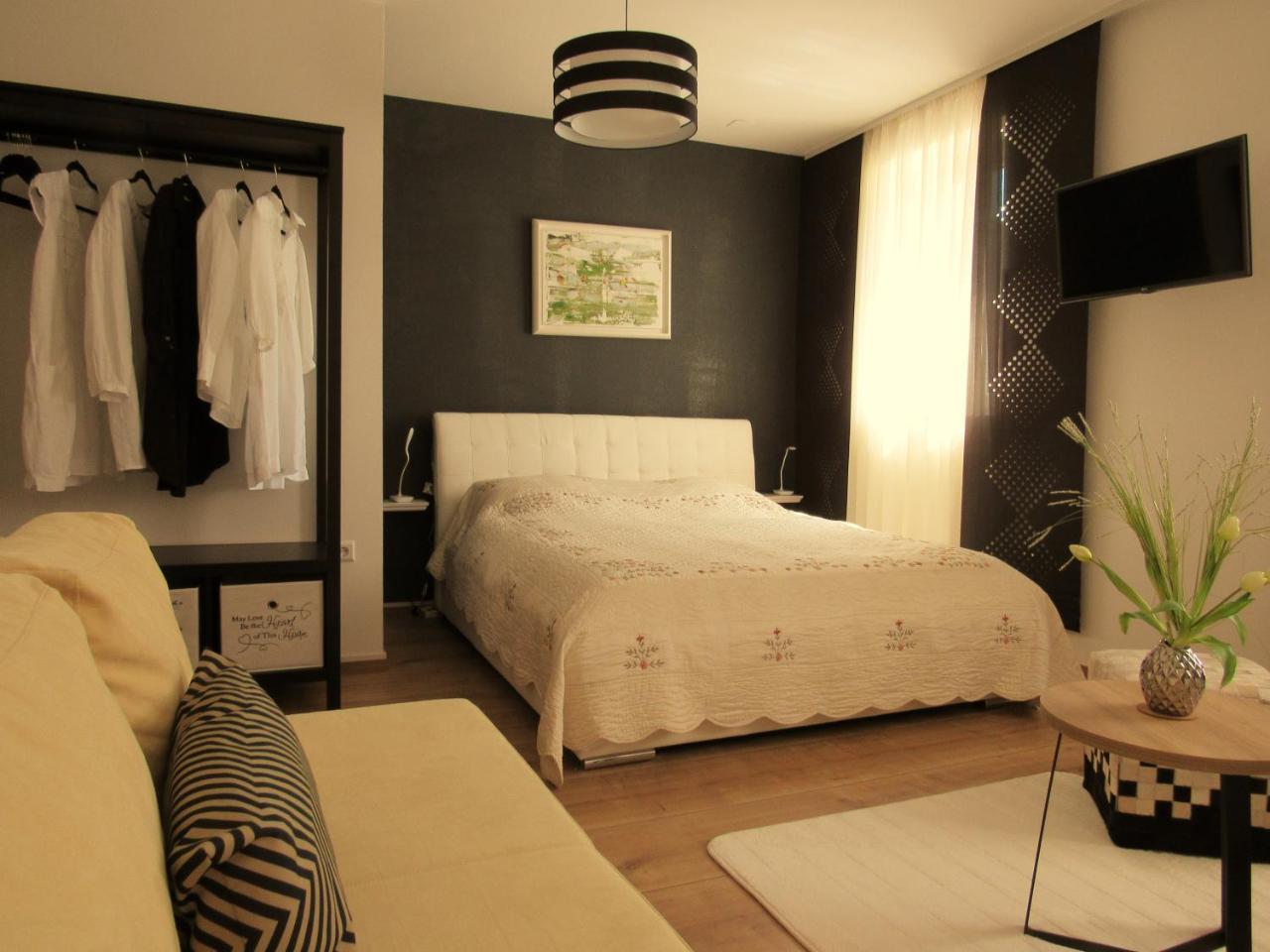 Guest House Klaudija Trogir Zewnętrze zdjęcie