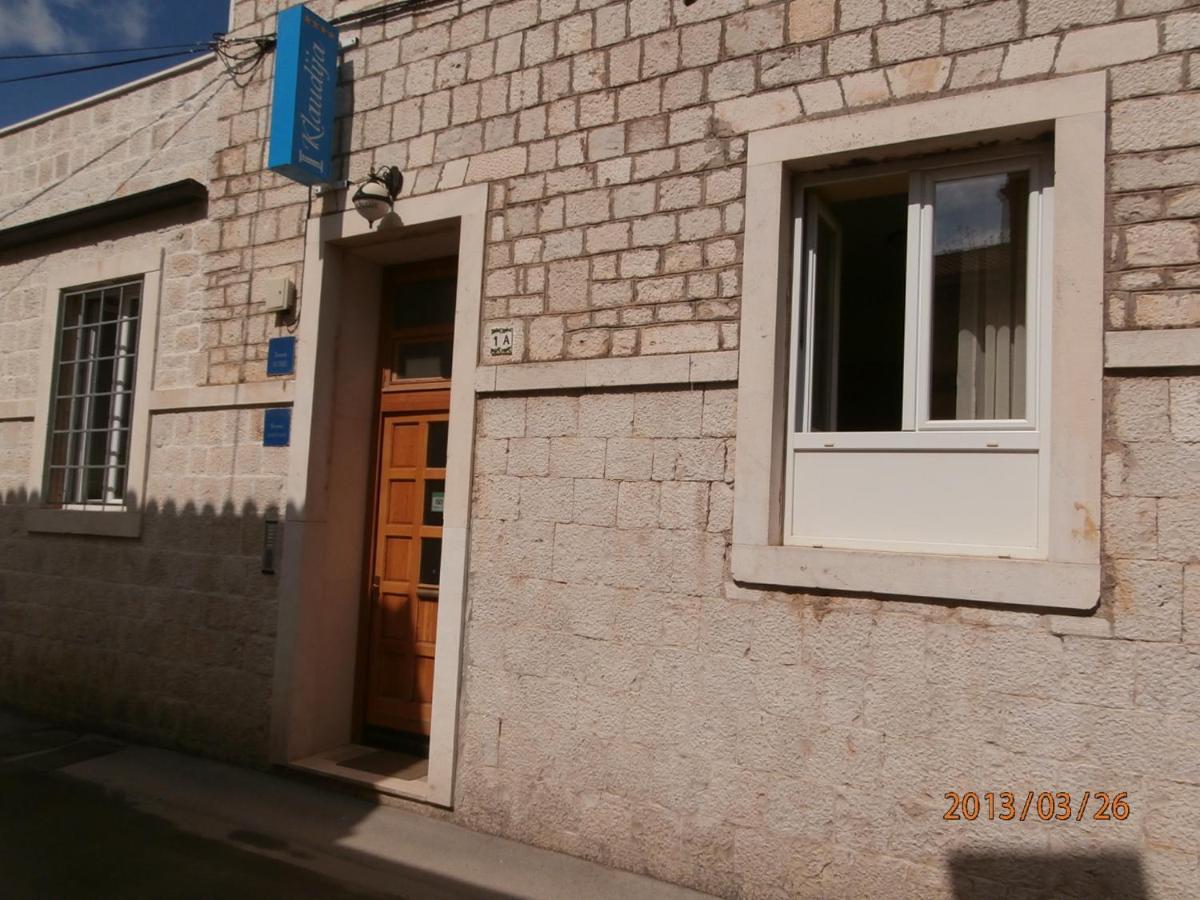 Guest House Klaudija Trogir Zewnętrze zdjęcie
